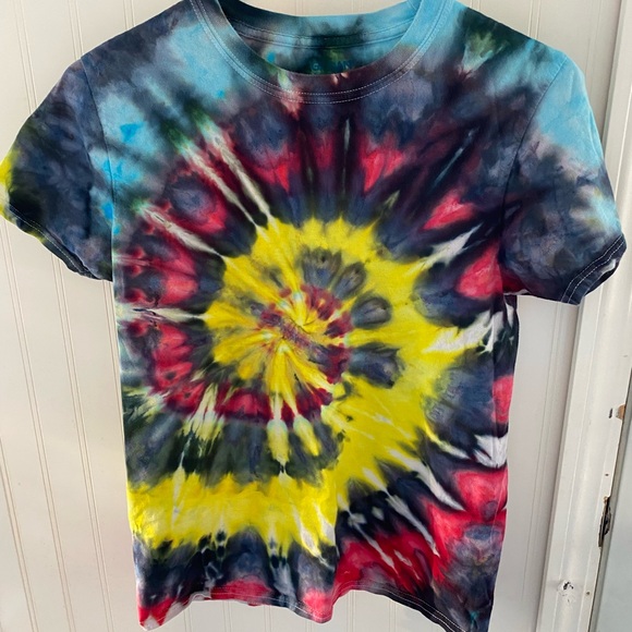 Gildan Other - 2 for $12 ⚜️ Unisex Tie Dye Yellow Brick Road Tee Shirt Adult Small